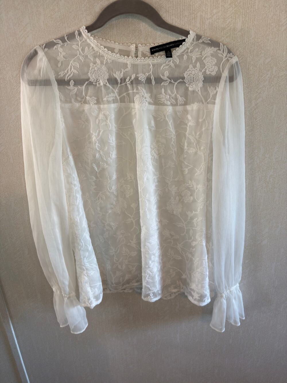White House Black Market White Sheer Embroidered Lace Blouse Size 4